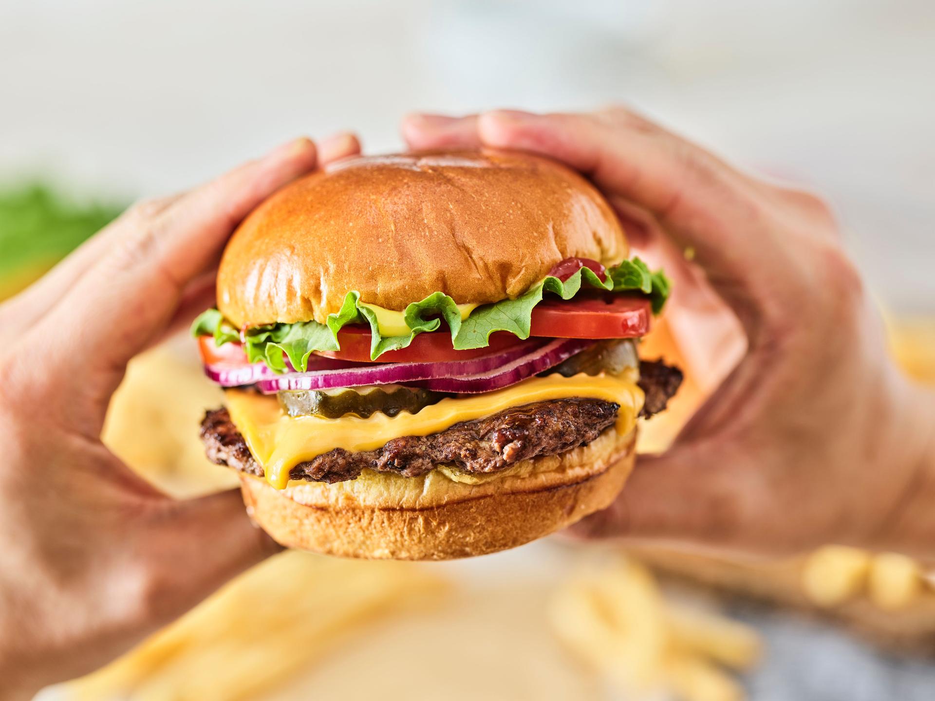Angus Deluxe Burger